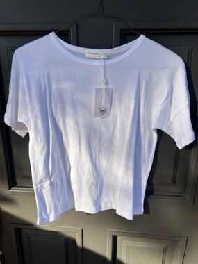 LA RELAXED Women's White Short Sleeve Crewneck Tee